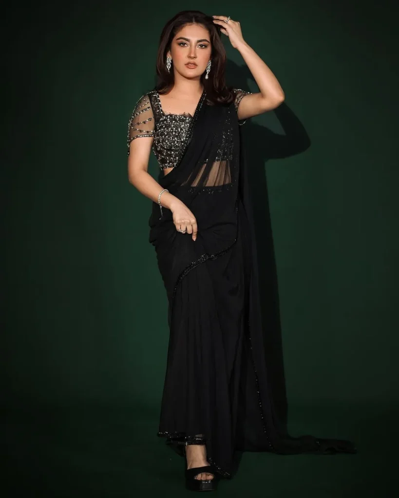 Controvery Episode Hiba Faces back slash for wearing a revealing Saree at LSA 2023